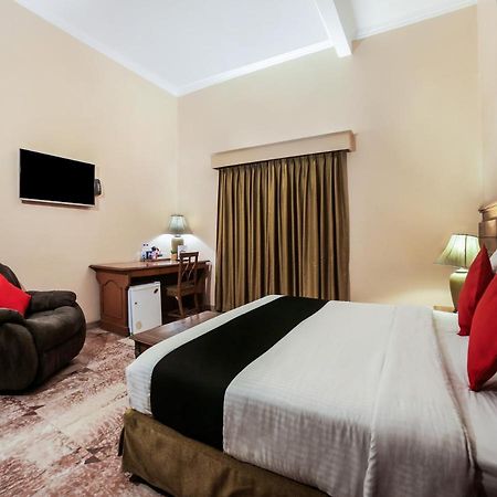 Capital O 10953 Dayal Lodge - A Boutique Hotel Agra  Exteriér fotografie
